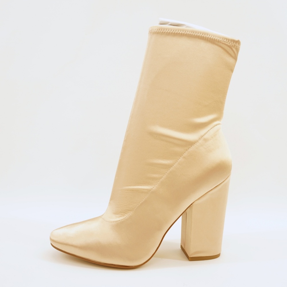 NEW Kendall + Kylie Block High Heel Ankle Boot - Picture 4 of 8